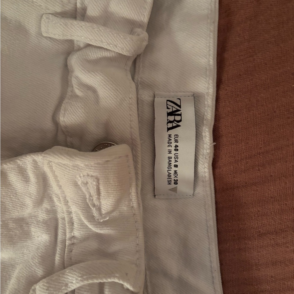 Zara Women's Denim Shorts - Picture 2 of 3